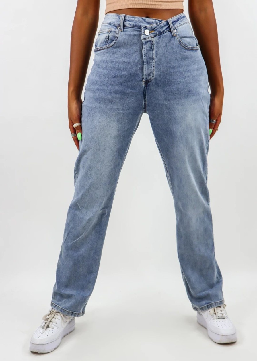 Bottoms * | Rehab What You Need Jeans Light Wash